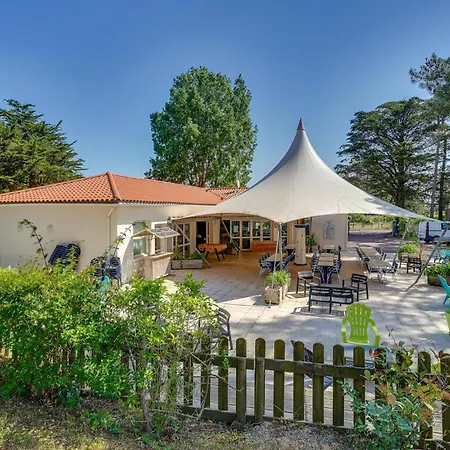 Casa de Férias Beach Front Home In La Faute-Sur-Mer *