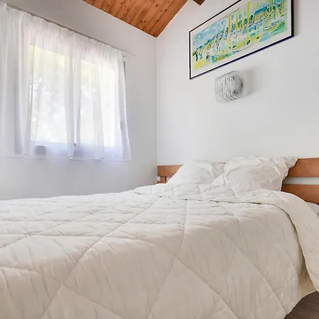 Beach Front Home In La Faute-Sur-Mer *