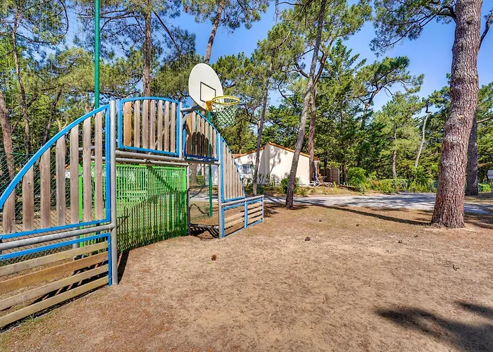 Awesome In * La Faute-sur-Mer