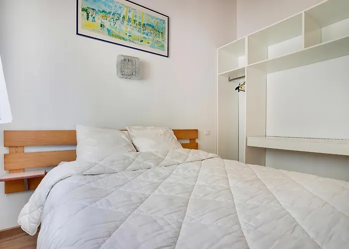 Awesome In * La Faute-sur-Mer